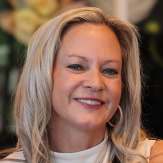 Nicole Steg