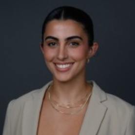 Chloe Issa, MD, Resident Physician, Miami, FL