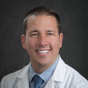 Kenneth Pettersen, MD, Internal Medicine, Sylmar, CA