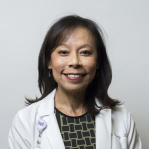Linda Huang, MD, Internal Medicine, Chicago, IL, Northwestern Memorial Hospital
