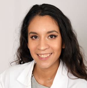 Claudia Miranda, MD, Internal Medicine, Saint Cloud, FL