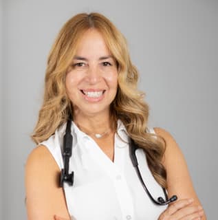 Magdalena Salinas, Family Nurse Practitioner, Harlingen, TX