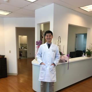 Yulong Yang, MD, Internal Medicine, Englewood Cliffs, NJ, Holy Name Medical Center