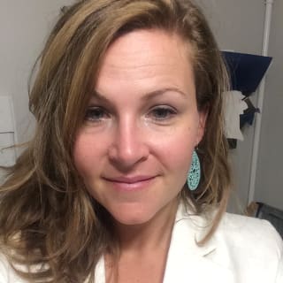 Nicole Knight