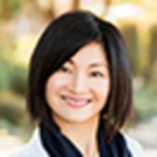 Thuytrang Nguyen, MD, Internal Medicine, Lake Forest, CA