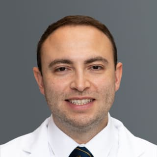 Jonathan Alverio, MD, Internal Medicine, Lake Success, NY