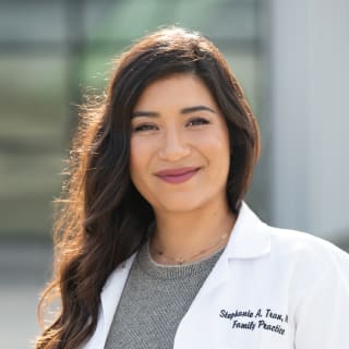 Stephanie Tran, MD, Family Medicine, Santa Monica, CA