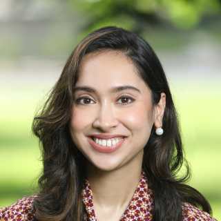Maria Farooq, MD, Internal Medicine, Bethesda, MD
