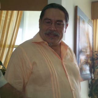 Carlos Midence Sr., MD