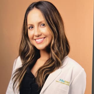 Lindsey Villa, Family Nurse Practitioner, Santa Ana, CA