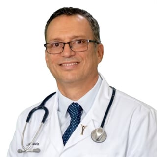 Esdras Lopez-Garcia, MD, Family Medicine, Hialeah, FL