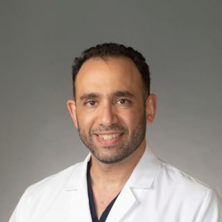 Mustafa Akbik, MD, Pulmonology, Naples, FL, NCH Baker Hospital