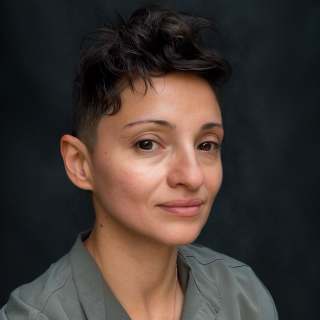 Esmiralda Yeremeyeva Henderson, MD, Neurosurgery, Des Moines, IA