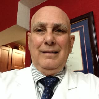 Gustavo Martinez Tapia, MD, Family Medicine, Miami, FL, Hialeah Hospital