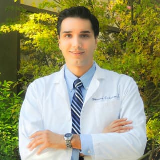Hooman Dehghan, MD, Rheumatology, Northridge, CA
