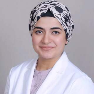 Zunaira Gul, MD, Internal Medicine, Richmond, TX