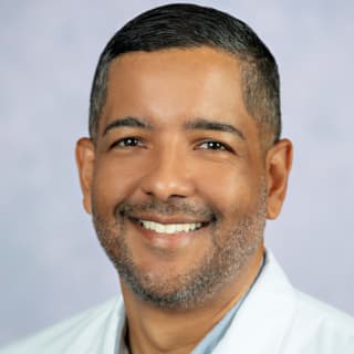 Yamil Miranda-Usua, MD, Family Medicine, Tampa, FL