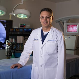 Juan Uribe, MD, Neurosurgery, Phoenix, AZ, St. Joseph's Hospital and Medical Center