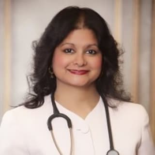 Roopa Chari, MD, Internal Medicine, Encinitas, CA