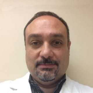 Ardeshir Davoodi, MD, Internal Medicine, Lake Ridge, VA