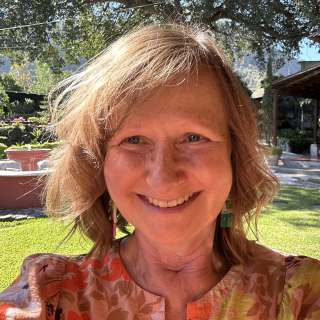 Gaylinn Greenwood, MD