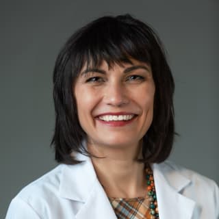 Malgorzata Sullivan, MD, Internal Medicine, Falls Church, VA