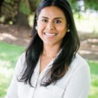 Yogina Desai, MD, Family Medicine, Carson, CA