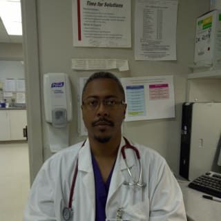 Darrell Looney, MD, Emergency Medicine, Bloomington, IL