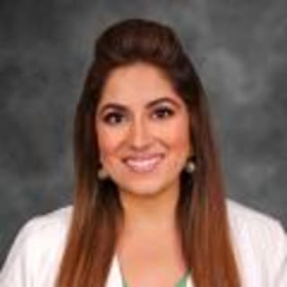 Usma Ahmad, MD, Internal Medicine, Tempe, AZ