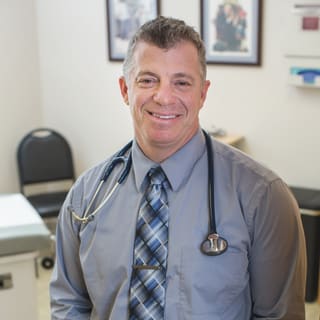Douglas Farrago, MD, Family Medicine, Forest, VA, Centra Specialty Hospital