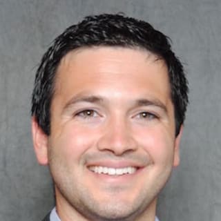 Adrian Castillo, MD, Internal Medicine, Los Angeles, CA