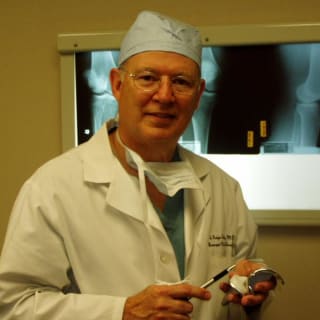 Sanford Thompson Jr., MD, Orthopaedic Surgery, Lake Jackson, TX, CHI St. Luke's Health Brazosport