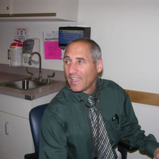Howard Sachs, MD, Internal Medicine, Worcester, MA, UMass Memorial Medical Center