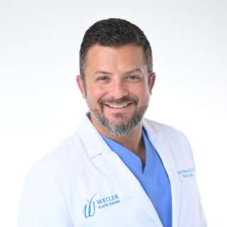 Daniel Womac, MD