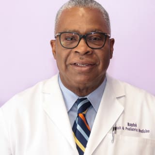 Dwight Blake, MD, Internal Medicine, Union City, GA