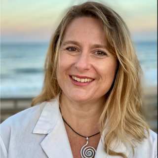 Elizabeth Alwood, Pharmacist, New Smyrna Beach, FL