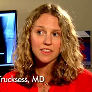 Amanda Trucksess, MD, Physical Medicine/Rehab, Reston, VA