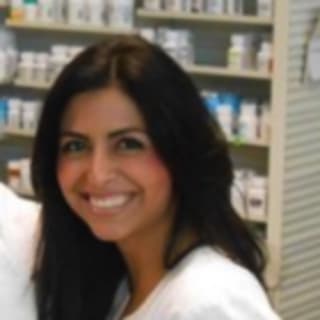 Maggie Elyasnik, Pharmacist, Beverly Hills, CA