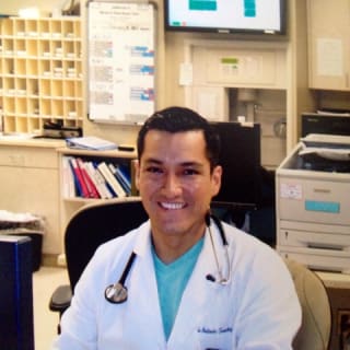 Julio Galindo, MD, Internal Medicine, Gallipolis, OH