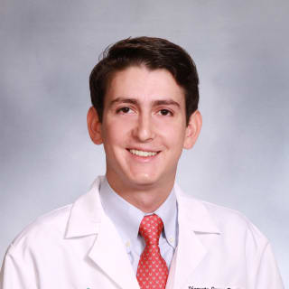 Ricaurte Crespo Trevino, MD, Internal Medicine, Salem, MA, Salem Hospital