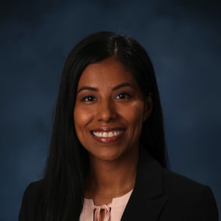 Yelennia Palacios, MD, Family Medicine, La Habra, CA