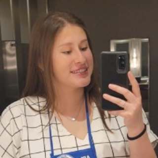 Mireya Montenegro, Pharmacist, Albuquerque, NM