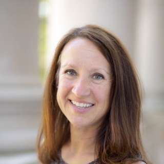 Stephanie Lynch