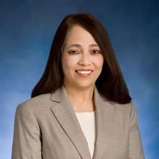 Fauzia Qadir, MD, Family Medicine, Russellville, AR