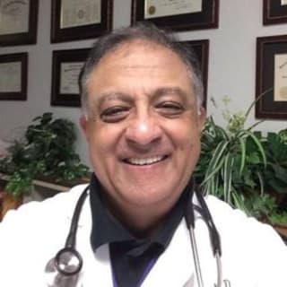 Anil Minocha, MD, Gastroenterology, Shreveport, LA, Banner Del E. Webb Medical Center