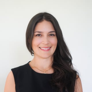 Alexandria Alvarez, MD, Internal Medicine, Miami Beach, FL