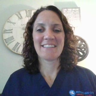 Julie (Guentner) Hirokawa, Family Medicine, Brookfield, CT