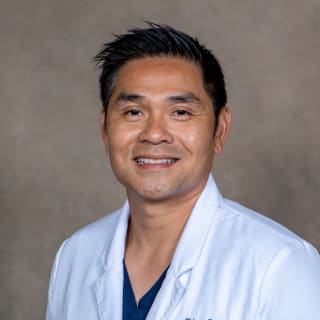 Thientu Truong, MD, Internal Medicine, Sarasota, FL