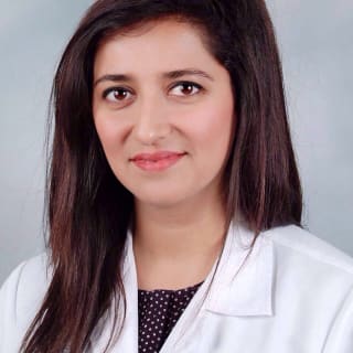 Hira Rizvi, MD, Internal Medicine, Champaign, IL