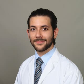 Rafael Hernandez Oquet, MD, Internal Medicine, Miami, FL